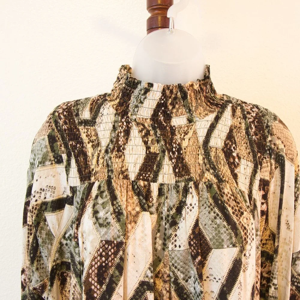 H&M snake print dress with smocking - Picture 4 of 6